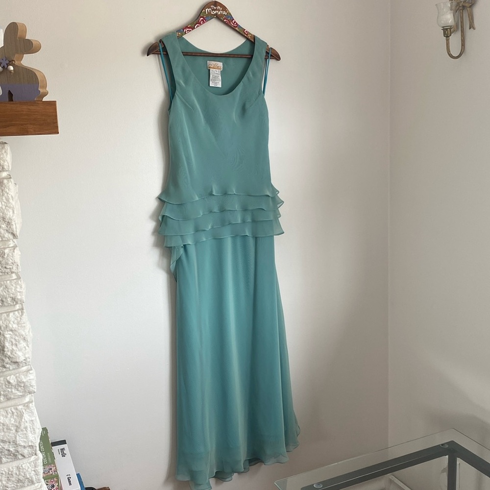 👗Alyce 2 piece pastel green mother of bride or groom or bridesmaid gown size 12